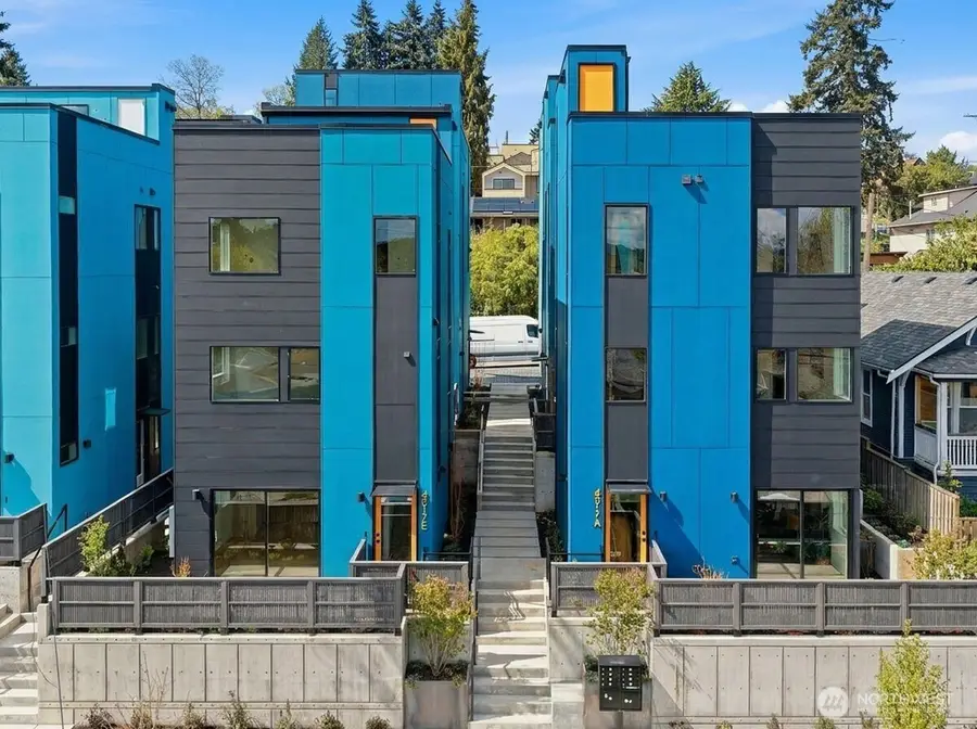 4517 35th Avenue S, Seattle, WA 98118 - #2