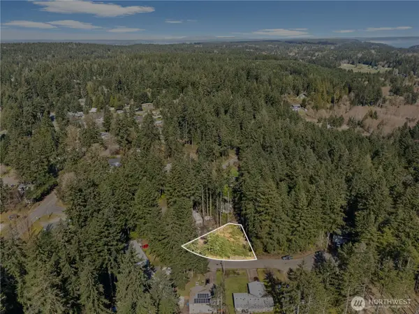 19025 SW 23rd St #24, Lakebay, WA 98349