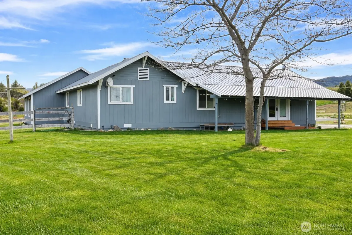 28 Highway 7, Tonasket, WA 98855 - #1
