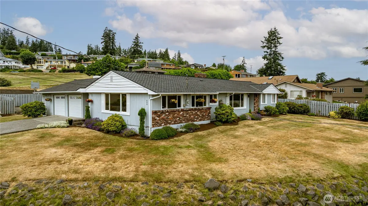 690 Maplewood Loop, Oak Harbor, WA 98277 - #1
