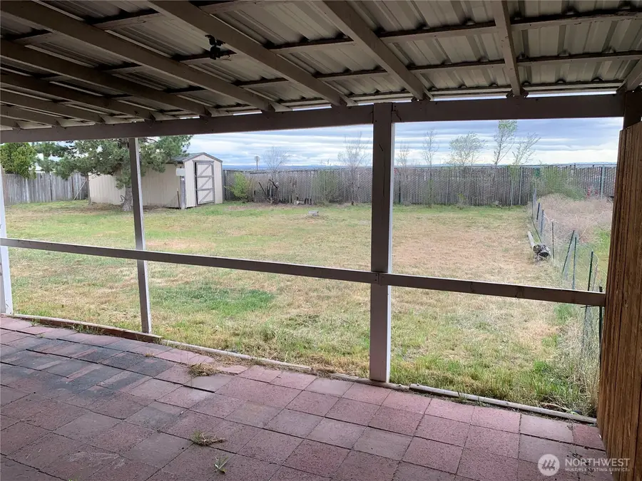 137 Schilling, Moses Lake, WA 98837 - #3