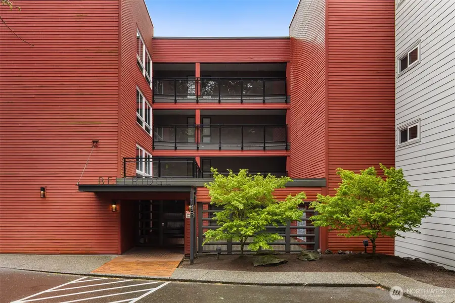 145 105th Avenue Se #25, Bellevue, WA 98004 - #2