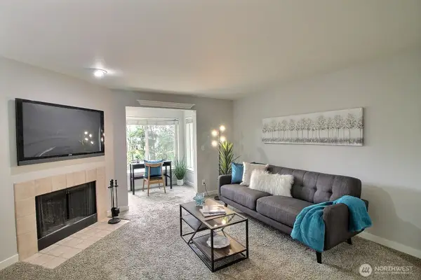 975 Aberdeen Avenue Ne #L202, Renton, WA 98056