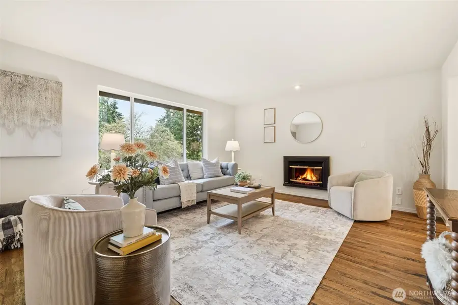 2201 168th Avenue Ne, Bellevue, WA 98008 - #2