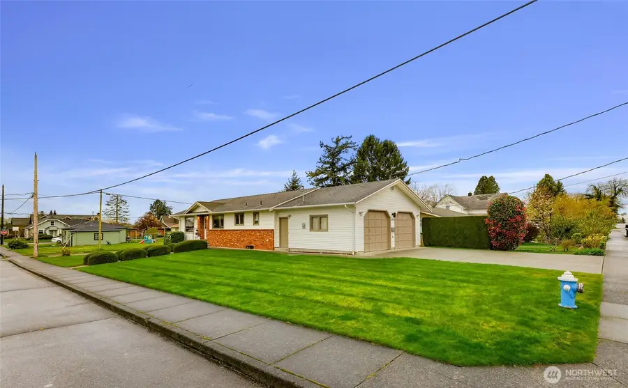 1401 E Street, Lynden, WA 98264 - #2