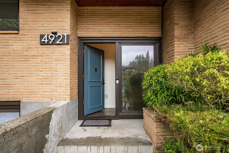 4921 50th Avenue S, Seattle, WA 98118 - #2