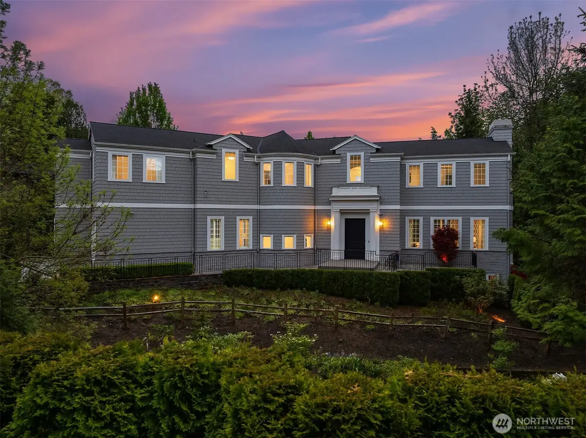 8105 Overlake Drive W, Medina, WA 98039 - #1