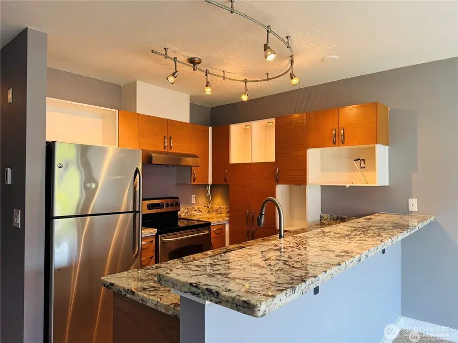 2440 Western Avenue #602, Seattle, WA 98121 - #3