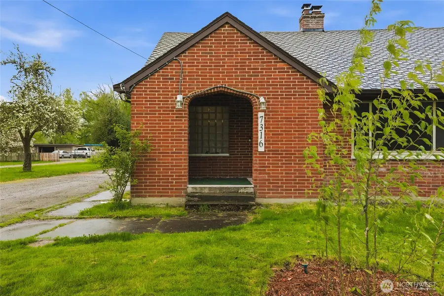 7316 166th Avenue E, Sumner, WA 98390 - #3