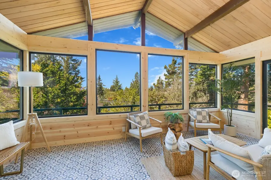 3430 39th Avenue W, Seattle, WA 98199 - #3