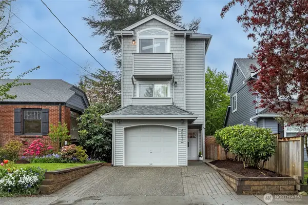 4054 54th Avenue Sw, Seattle, WA 98116