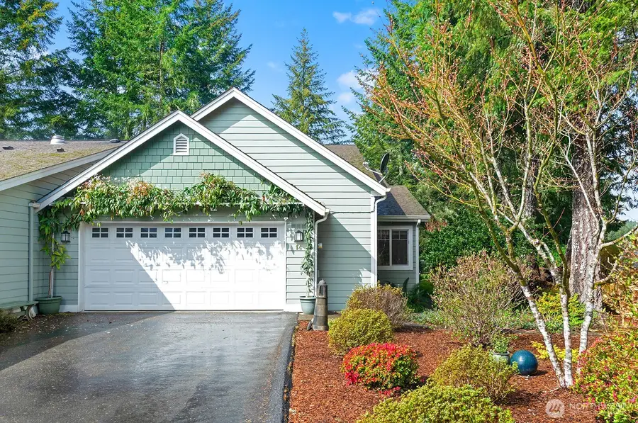 321 E Soderberg Road #E 14, Allyn, WA 98524 - #2