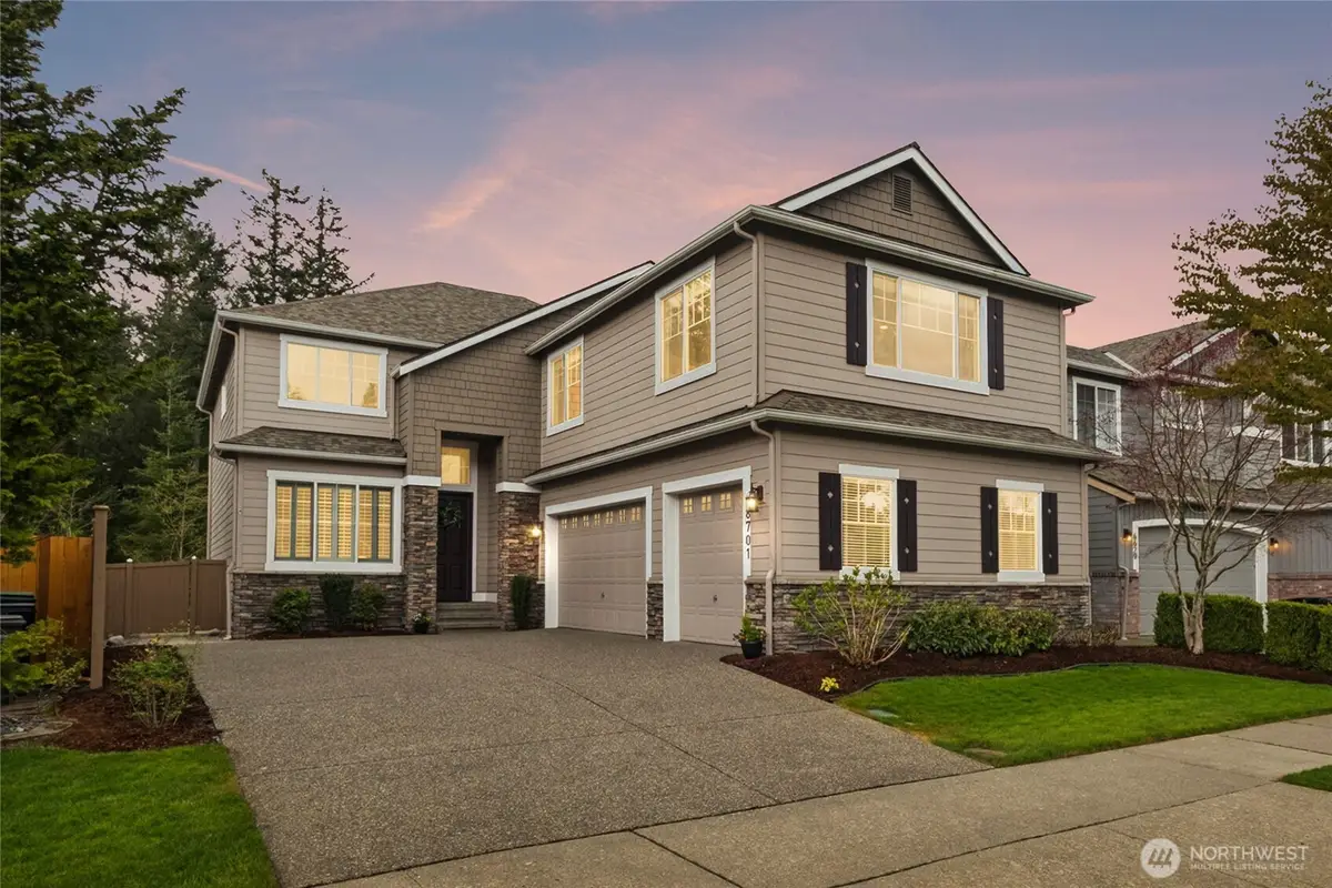 6701 W Crest View Loop Se, Snoqualmie, WA 98065 - #1