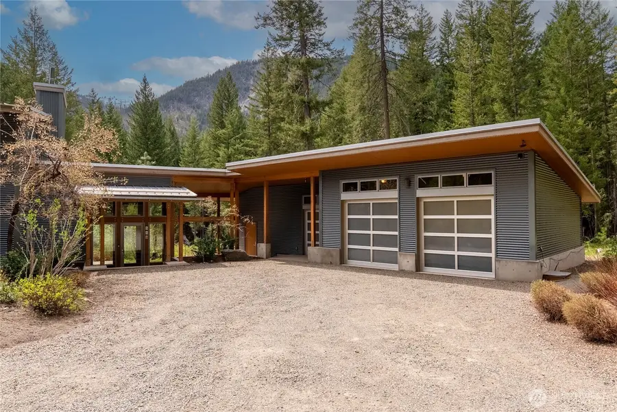 589 Lost River Road, Mazama, WA 98833 - #2