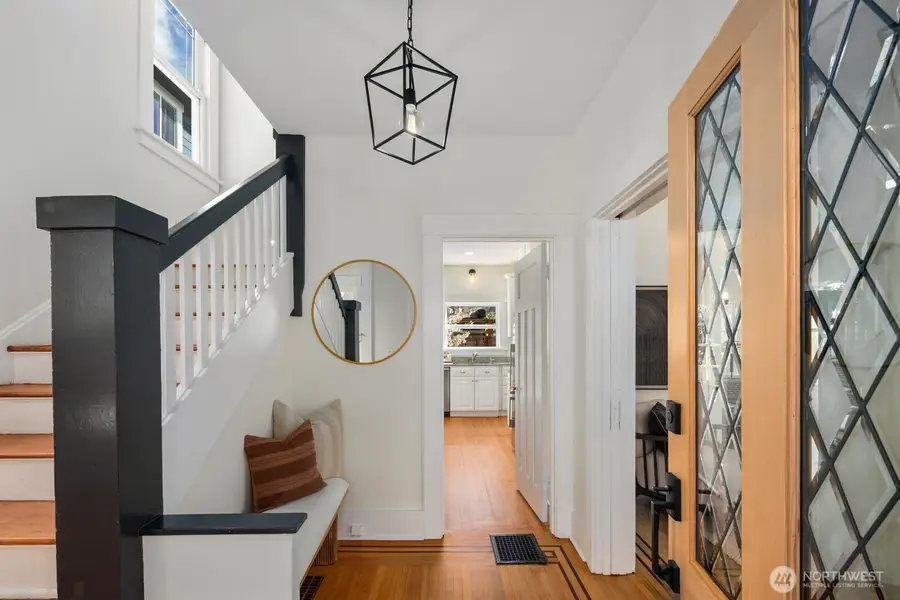 2556 10th Avenue W, Seattle, WA 98119 - #3