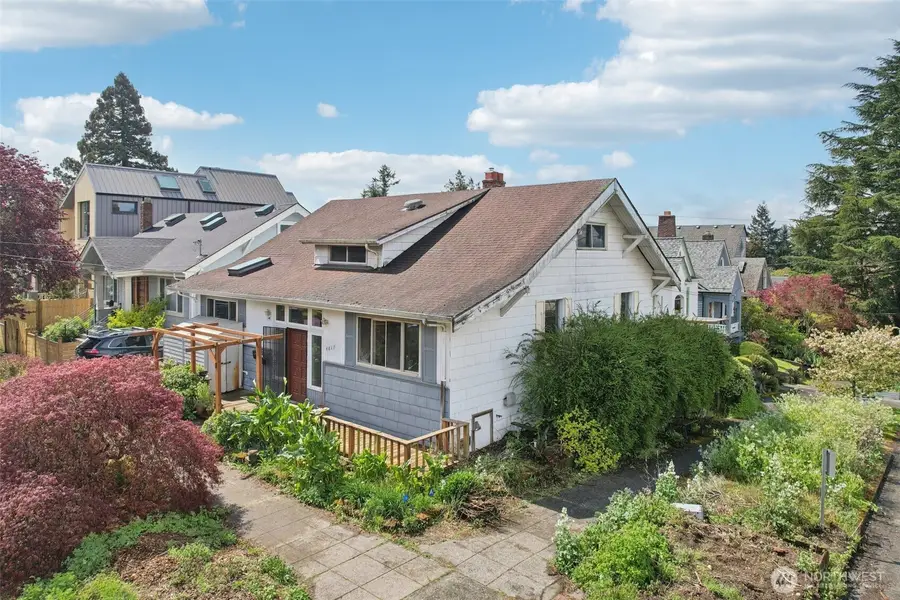 4817 Greenwood Avenue N, Seattle, WA 98103 - #2