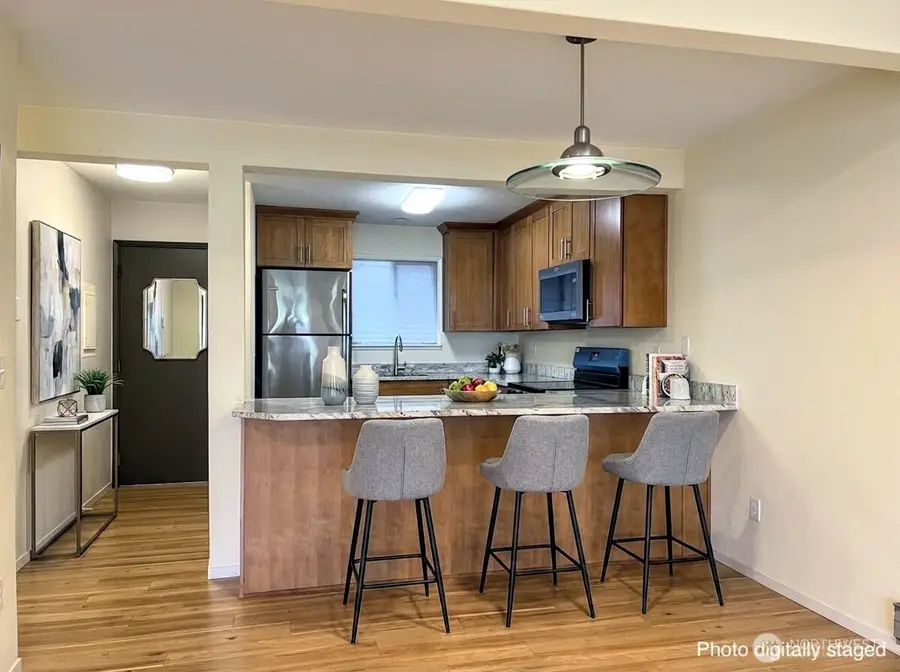 210 Boylston Avenue E #103, Seattle, WA 98102 - #3