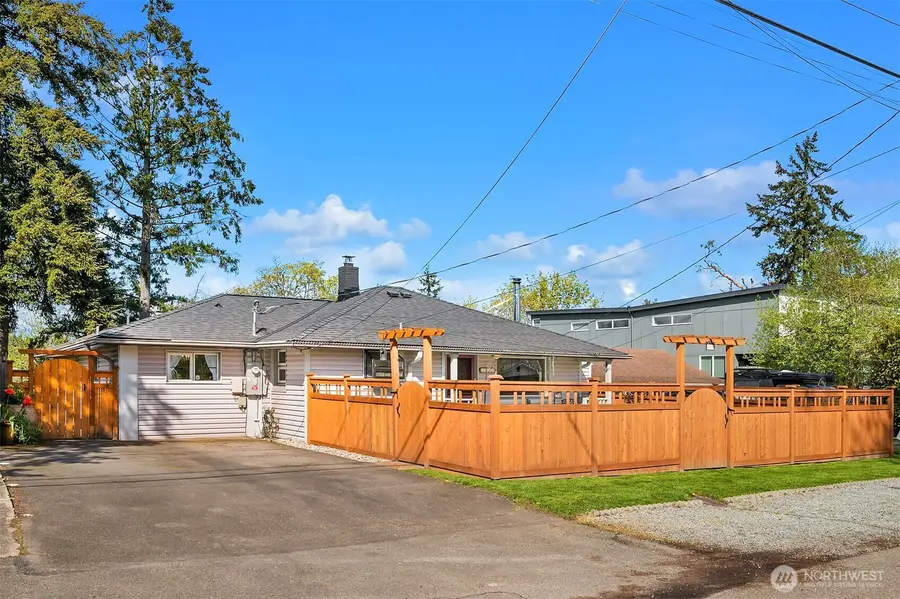 5457 21st Avenue Sw, Seattle, WA 98106 - #2
