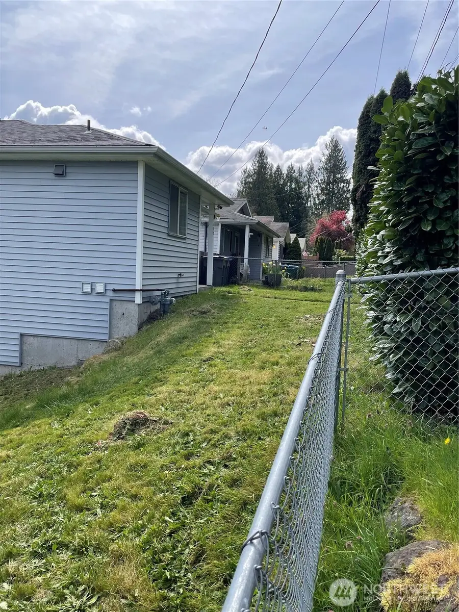 652 Adele Avenue, Bremerton, WA 98312 - #3