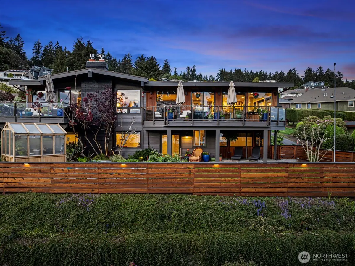 31 Pt. Fosdick Dr. Nw, Gig Harbor, WA 98335 - #1