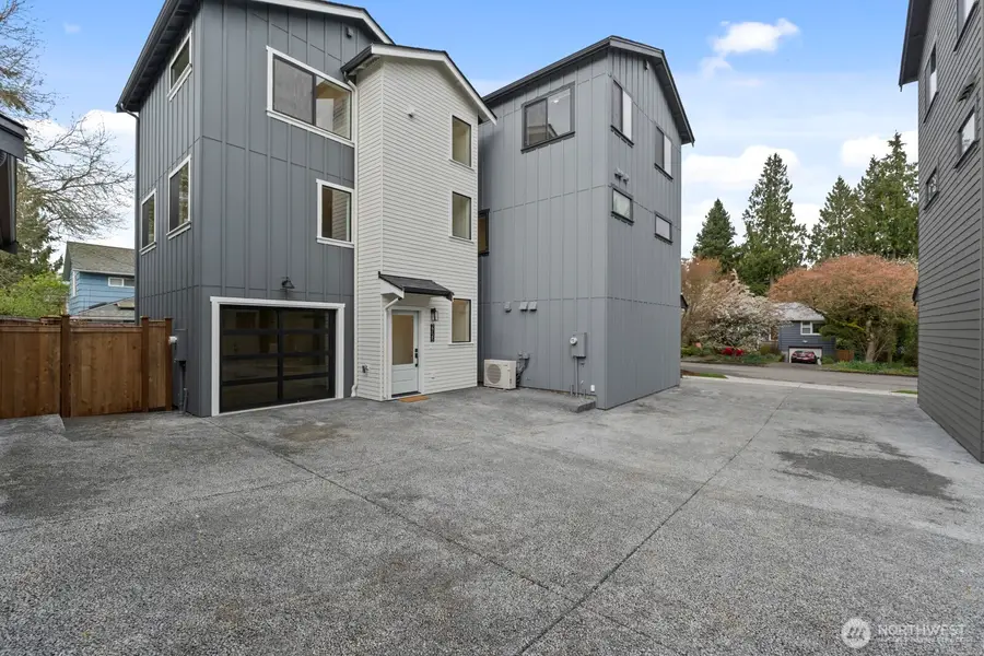2725 NE 87th Street, Seattle, WA 98115 - #3