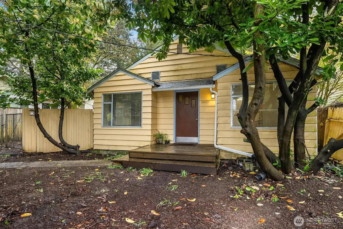 15527 Wallingford Avenue N, Shoreline, WA 98133 - #1