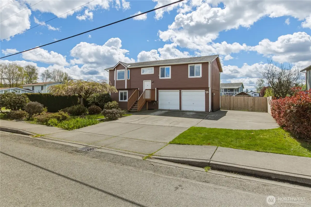 115 3rd Avenue Nw, Pacific, WA 98047 - #1