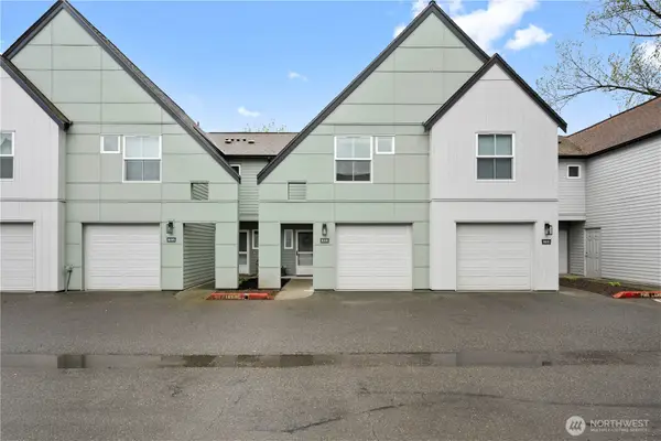 6615 S 239th Place #R110, Kent, WA 98032