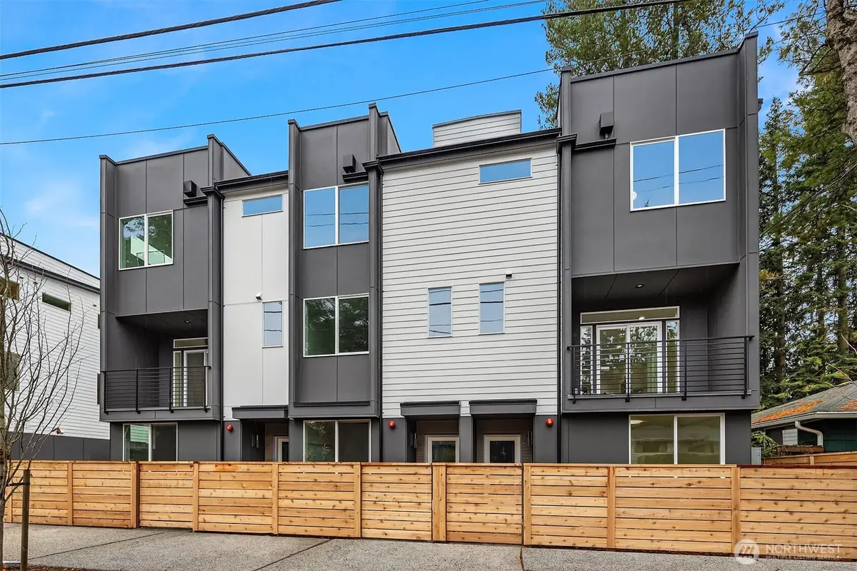 18015 2nd Avenue Ne #B, Shoreline, WA 98155 - #1