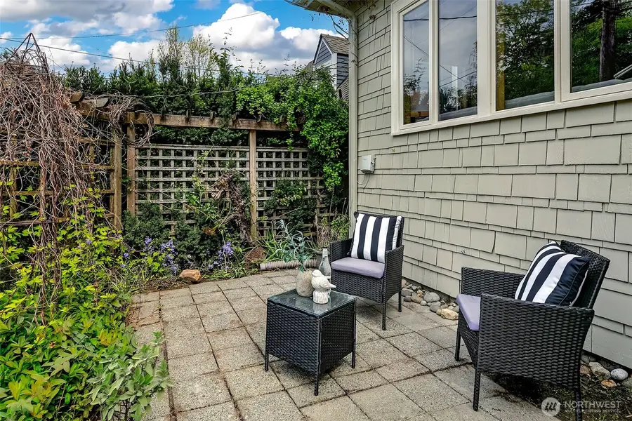 2046 26th Avenue E, Seattle, WA 98112 - #2