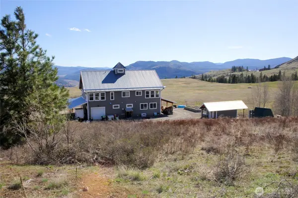 299 Vulcan Mountain Road, Curlew, WA 99118