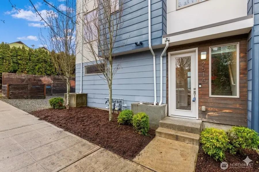 2514 S Washington Street, Seattle, WA 98144 - #3