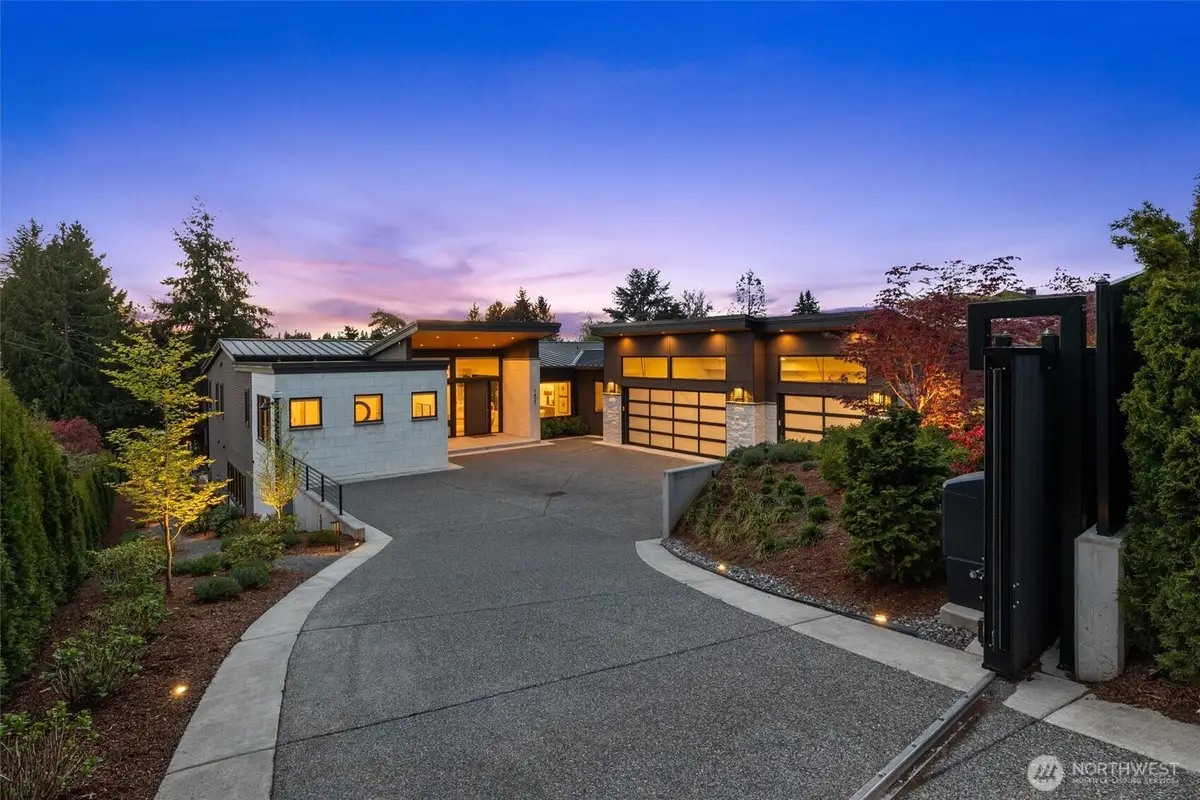 1421 88th Avenue Ne, Clyde Hill, WA 98004 - #1