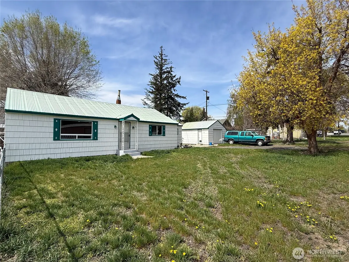 306 S Adams Street, Waterville, WA 98858 - #1