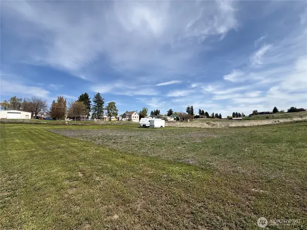 400 E Pine Street, Waterville, WA 98858
