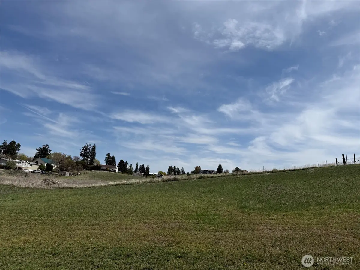 401 E Willow Street, Waterville, WA 98858 - #1