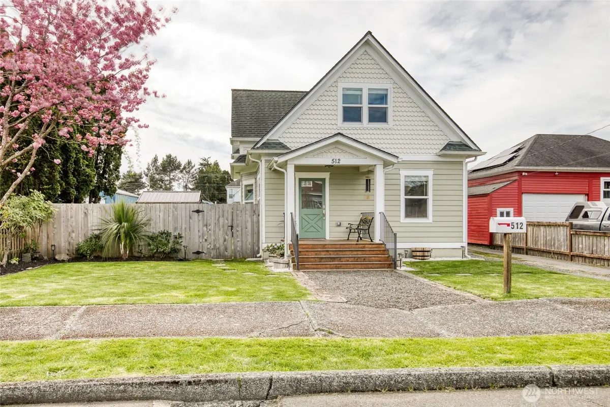 512 M Street, Hoquiam, WA 98550 - #1