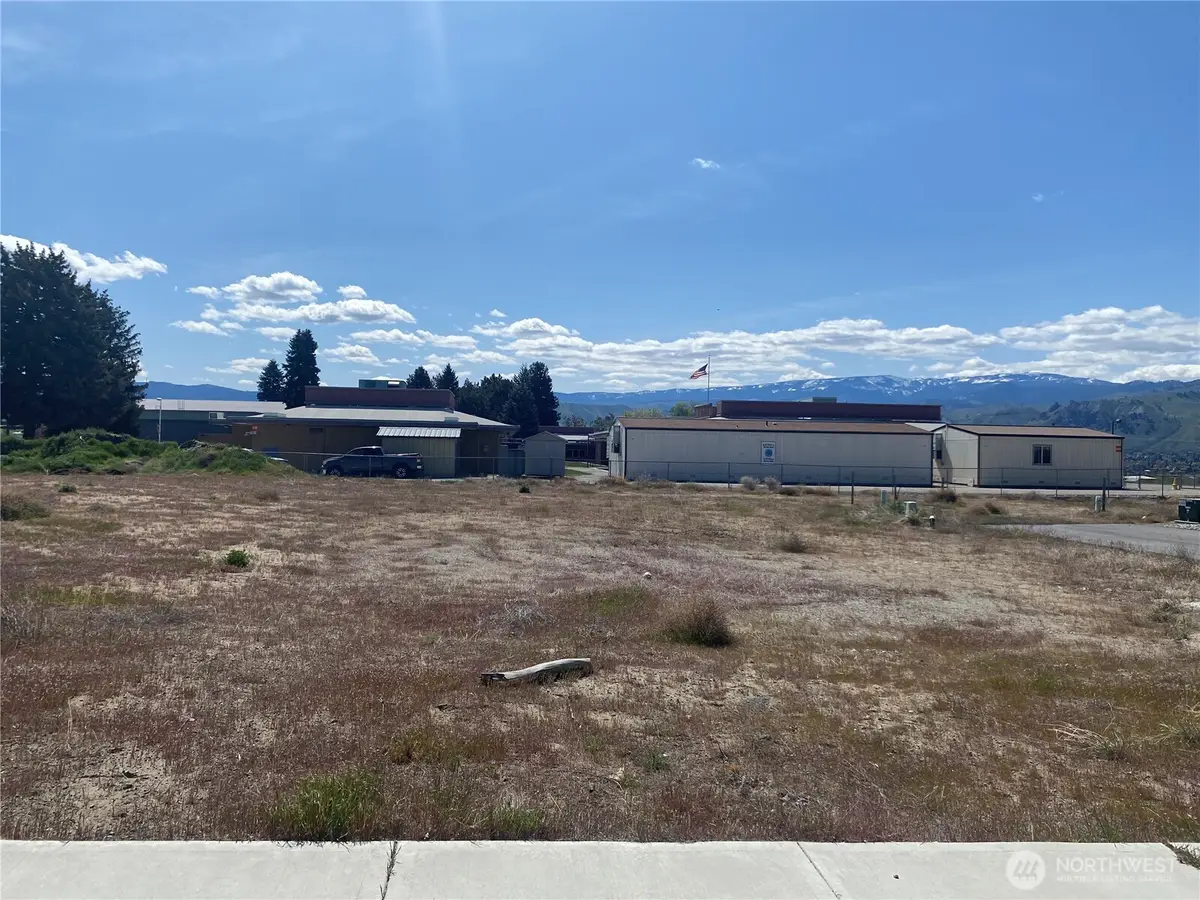 182 Harold Street Ne #18, East Wenatchee, WA 98802 - #1