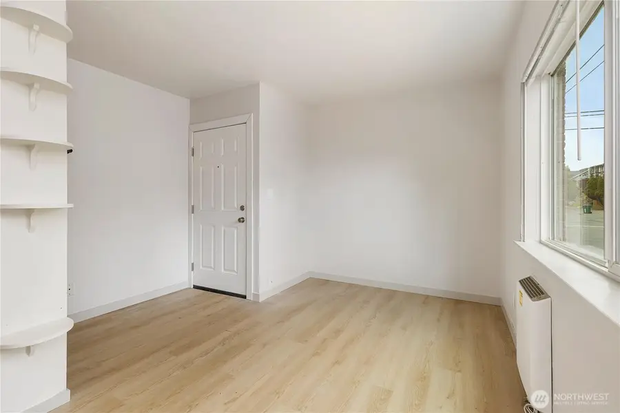 7618 Greenwood Avenue N, Seattle, WA 98103 - #3