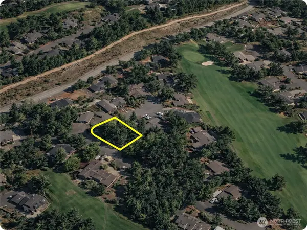 18 E Flaggwood Court #14, Union, WA 98592