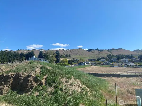 169 Harold Street Ne #3, East Wenatchee, WA 98802