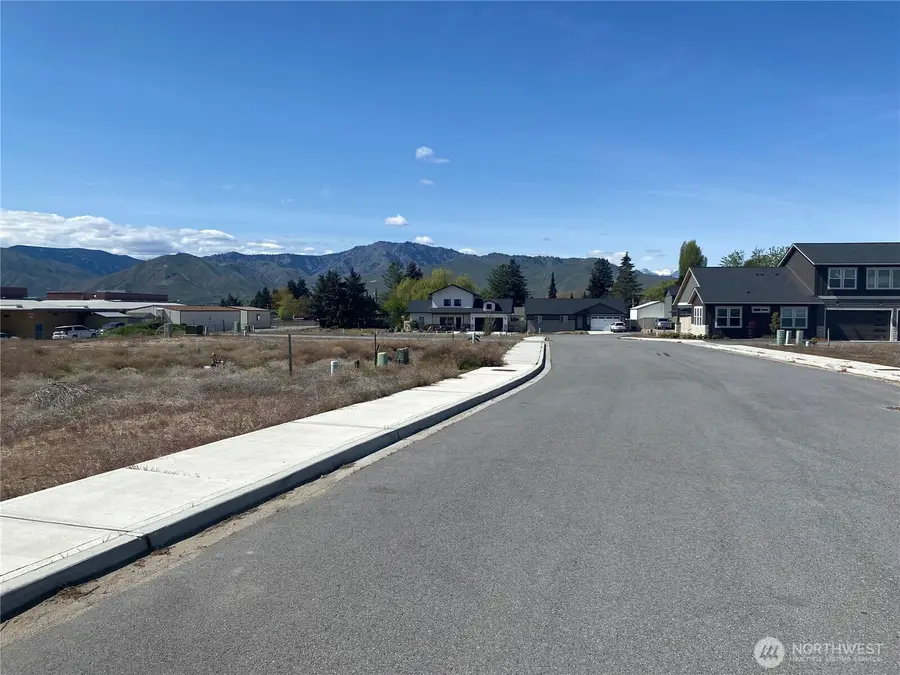 183 Harold Street Ne #2, East Wenatchee, WA 98802 - #3