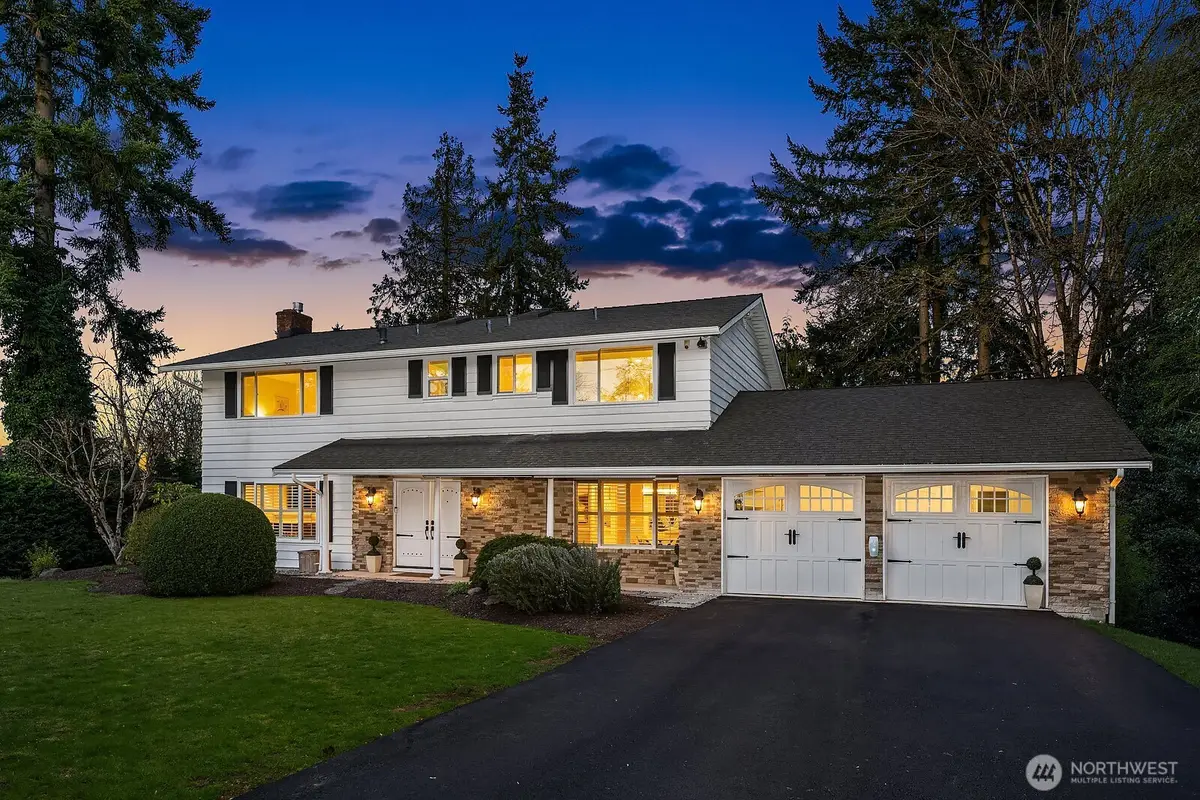 2650 79th Avenue Ne, Medina, WA 98039 - #1