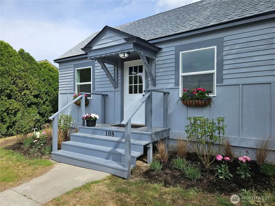 108 W 3rd Street, Lind, WA 99341 - #3