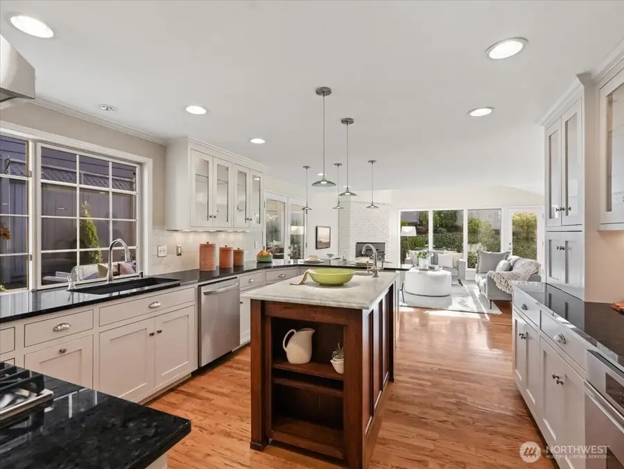 8255 SE 59th Street, Mercer Island, WA 98040 - #3