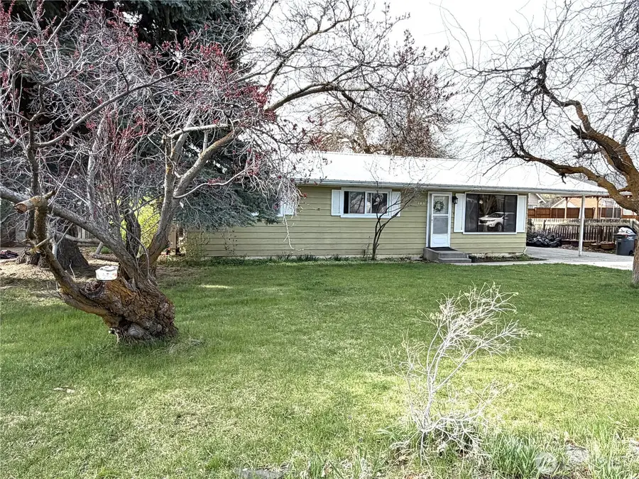104 W First Street, Waterville, WA 98858 - #2