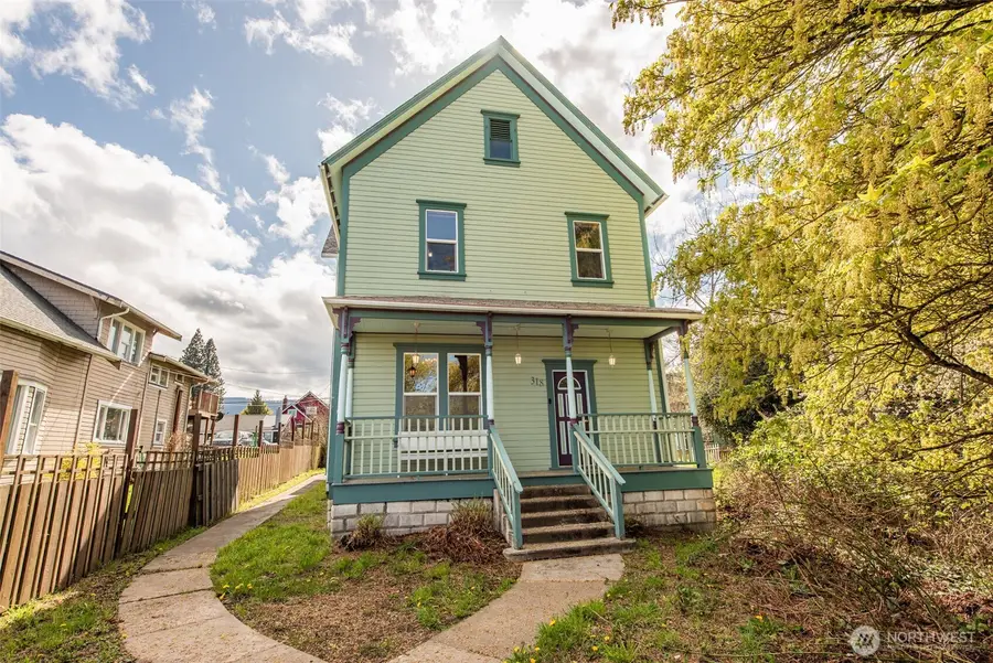 318 W 8th Street, Port Angeles, WA 98362 - #2