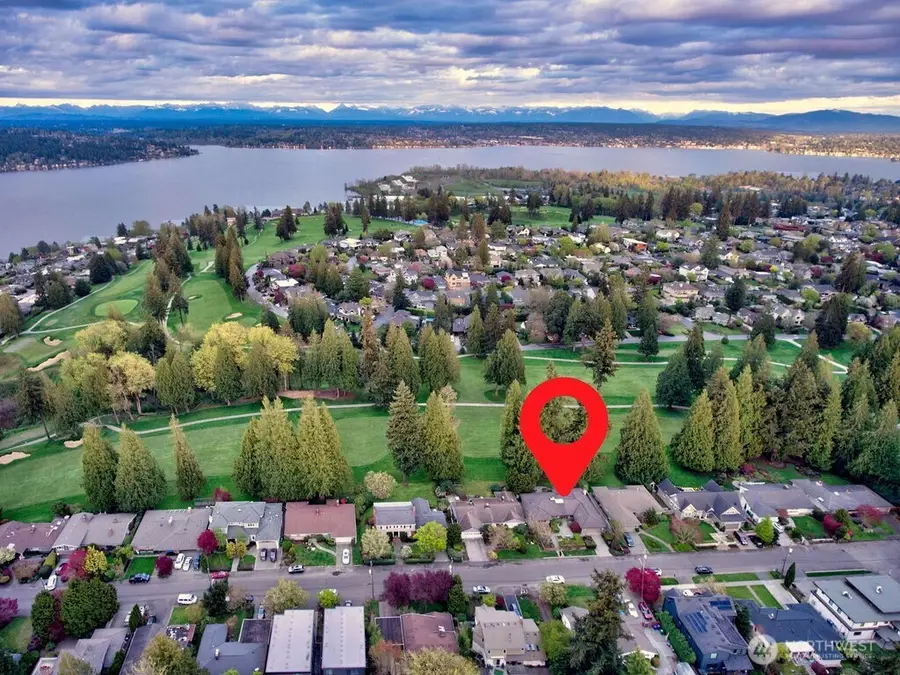 8028 45th Avenue Ne, Seattle, WA 98115 - #3