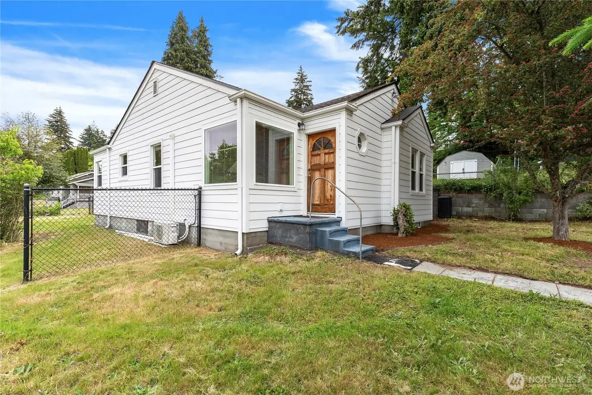 3640 W C Street, Bremerton, WA 98312 - #1