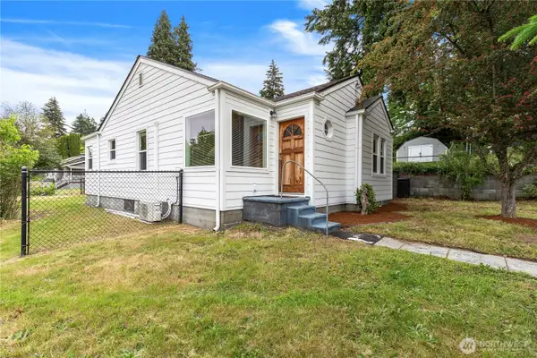 3640 W C Street, Bremerton, WA 98312